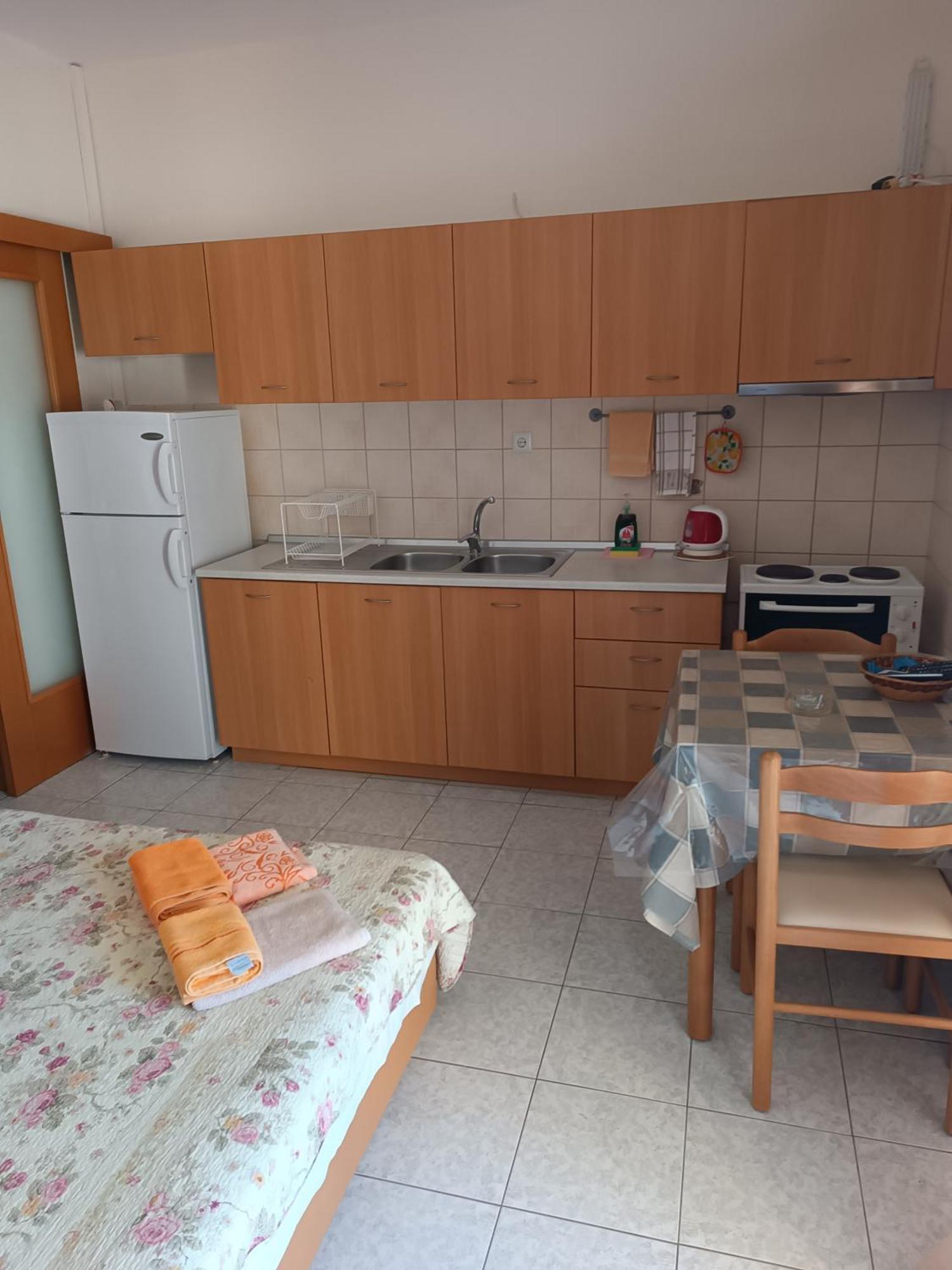Anestis Apartments & Rooms Palaiontsiflikion Exterior photo